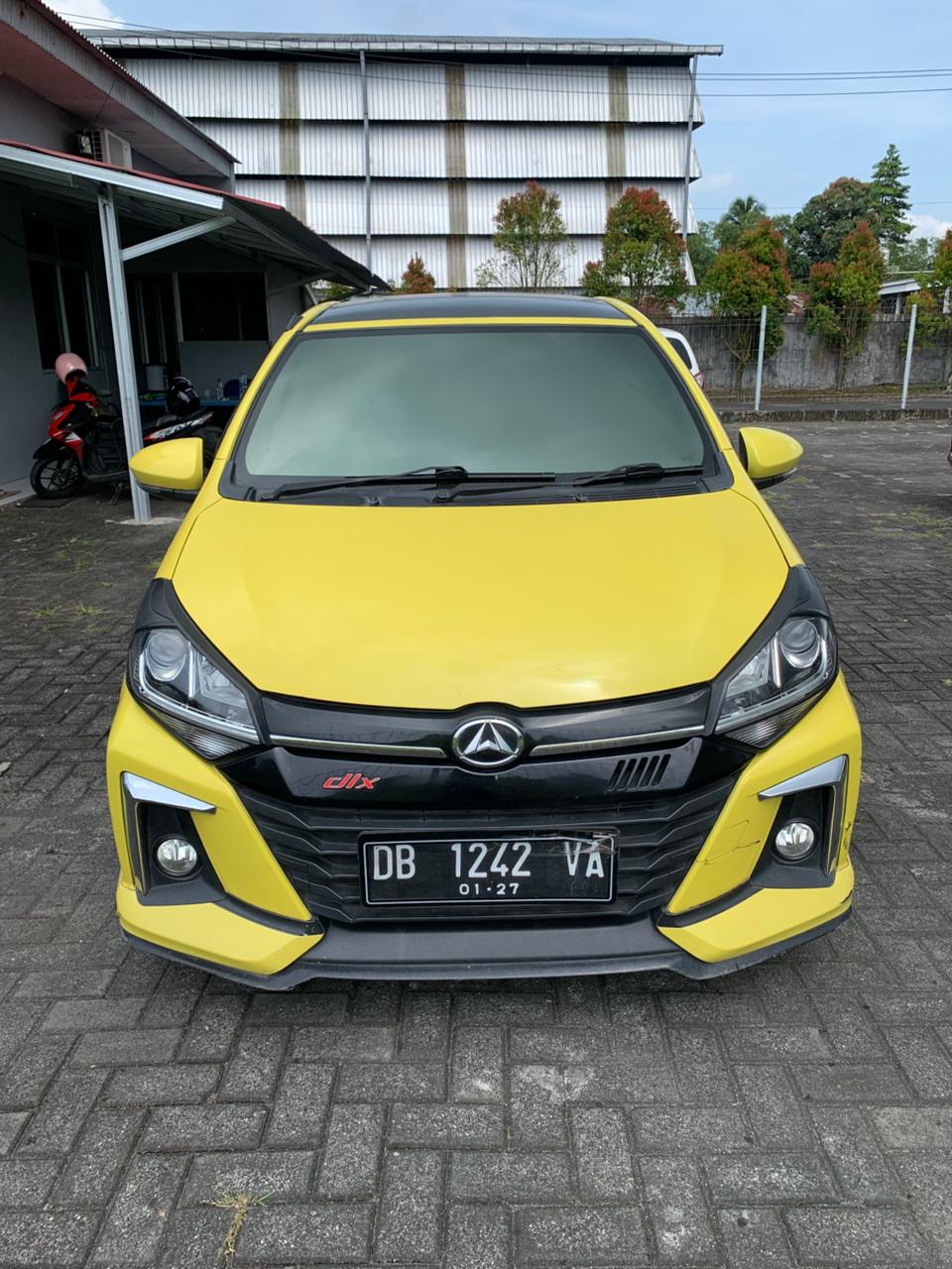Ayla R DLX 1.2 MT 